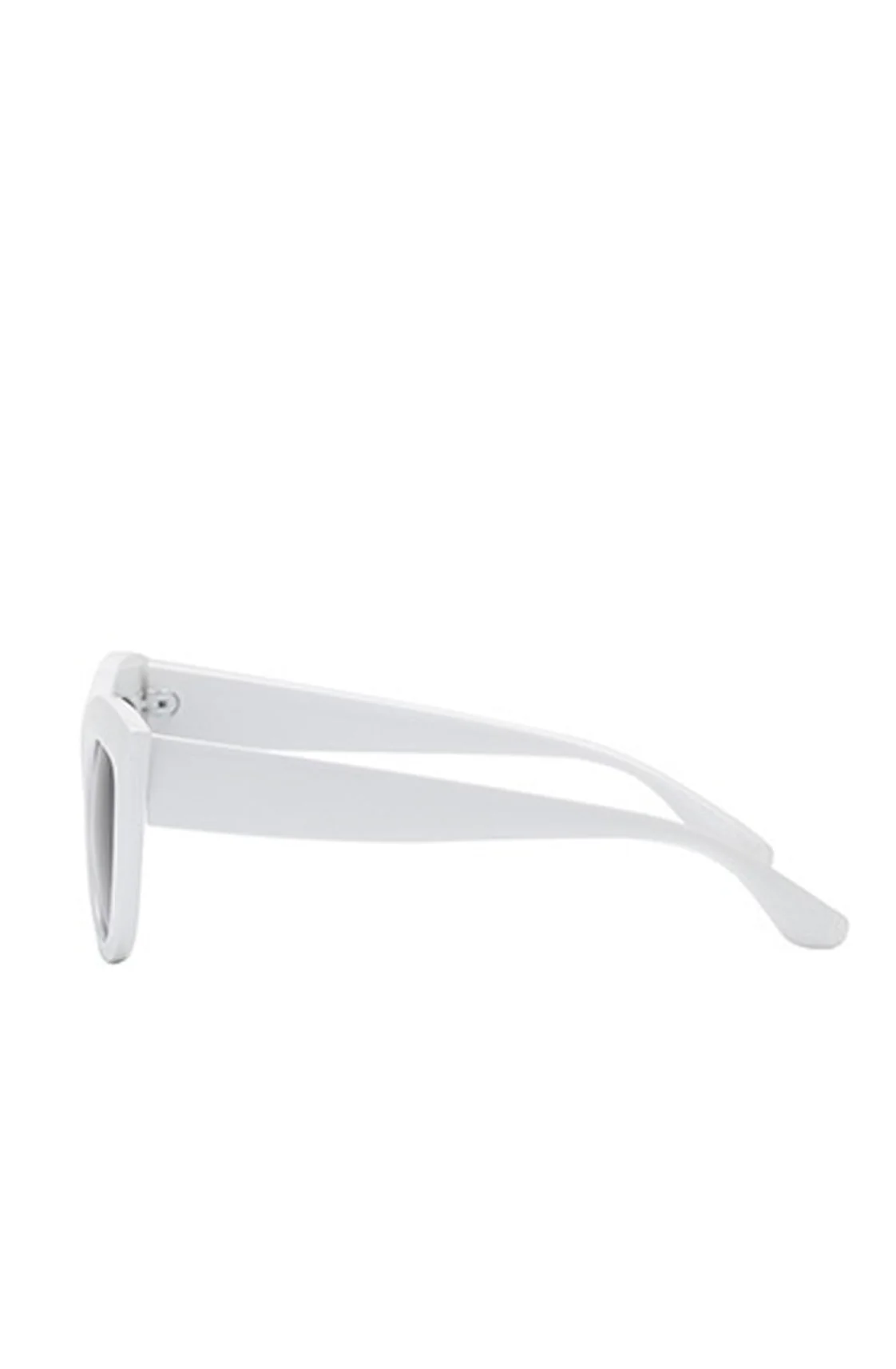 White cats eye sunglasses - Image 3